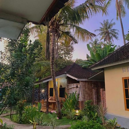 Penginapan Sedap Malam Lovina Kültér fotó